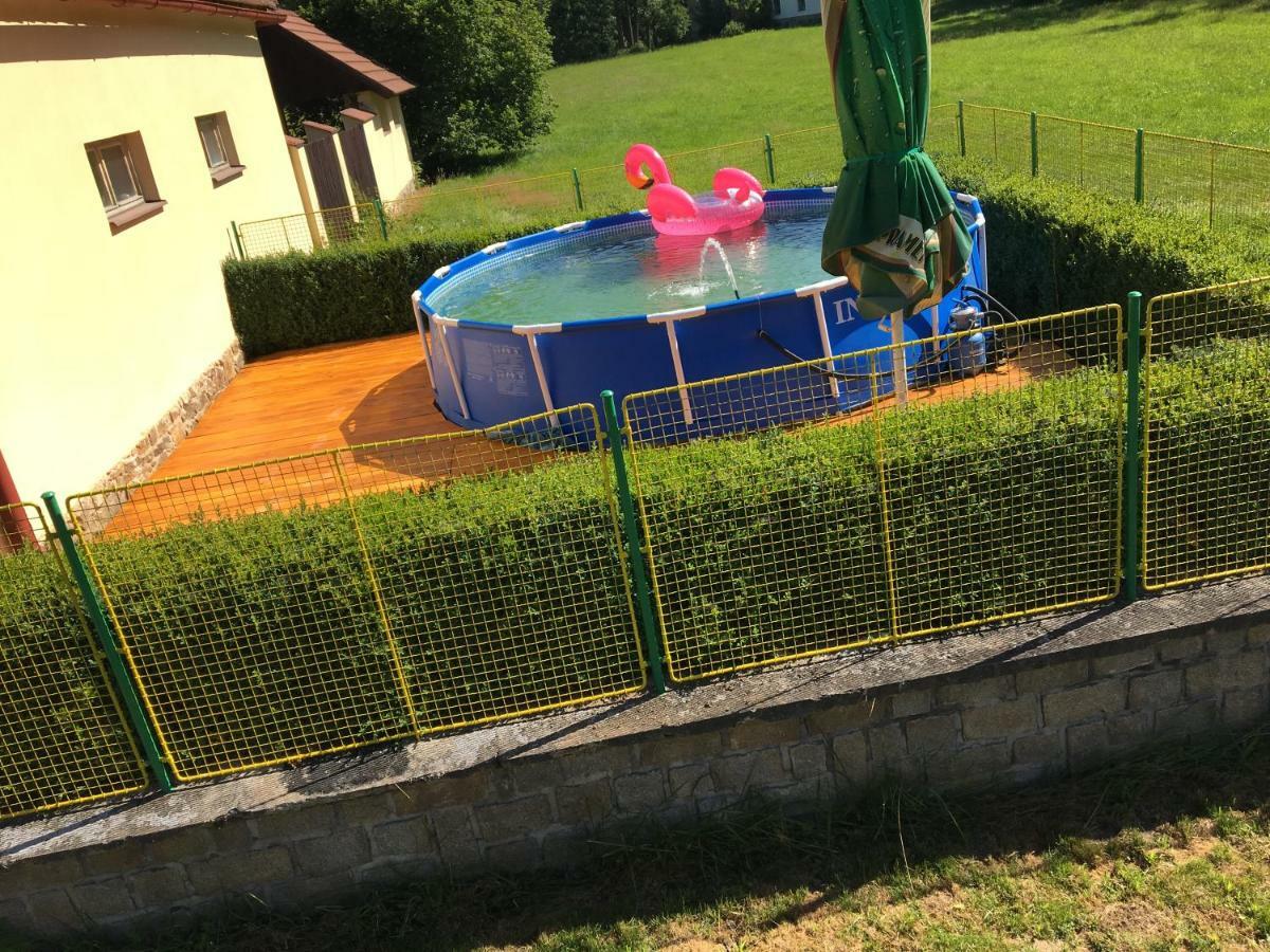 泰尔奇Chaloupka别墅 外观 照片